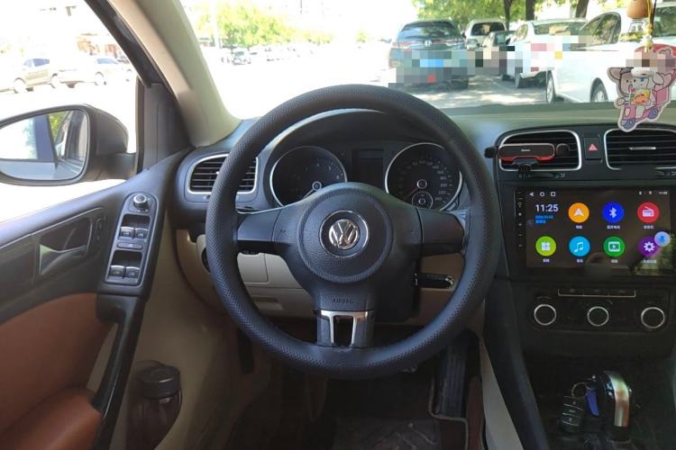Used Volkswagen Golf 2012 1.6L Automatic Comfort Model Steering Wheel