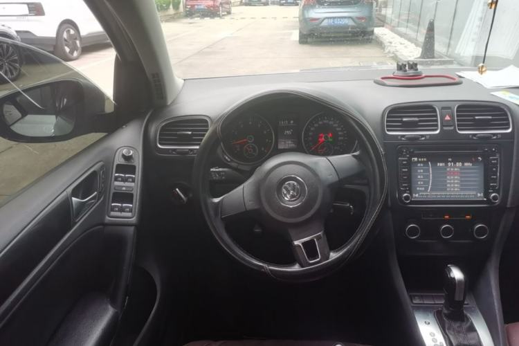 Used Volkswagen Golf 2012 1.6L Automatic Comfort Model Steering Wheel