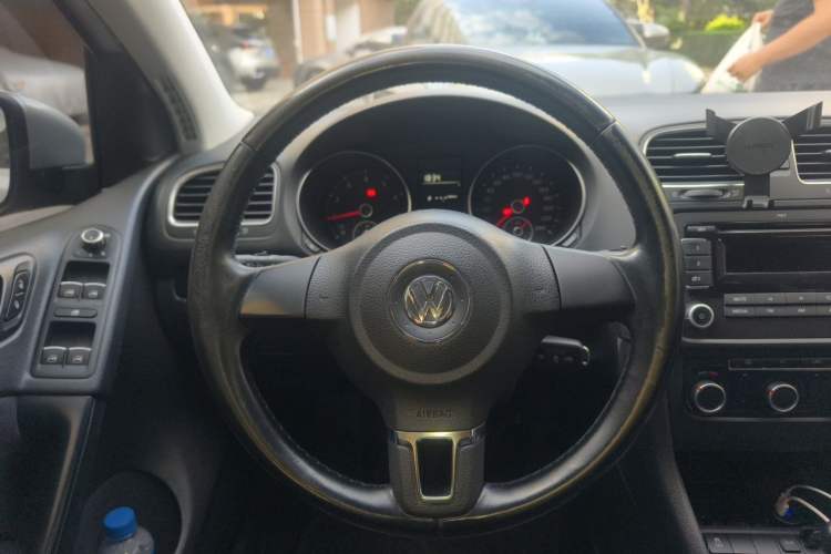 Used Volkswagen Golf 2012 1.6 Manual Comfort Edition Steering Wheel