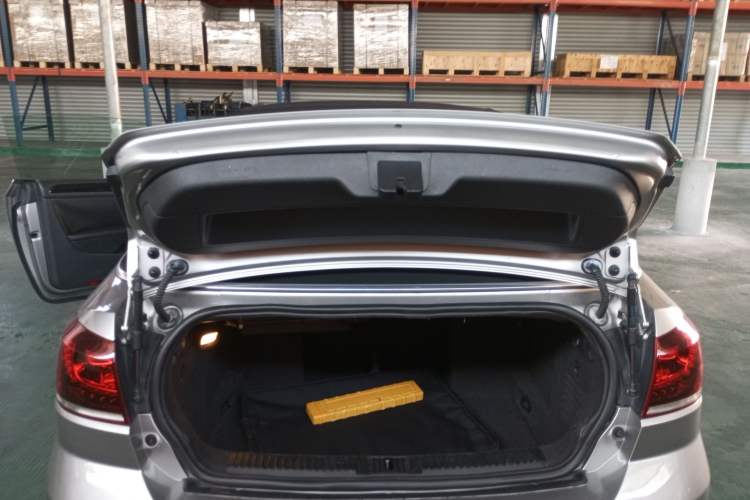Used Volkswagen Golf 2012 1.4TSI Luxury Convertible Edition Trunk