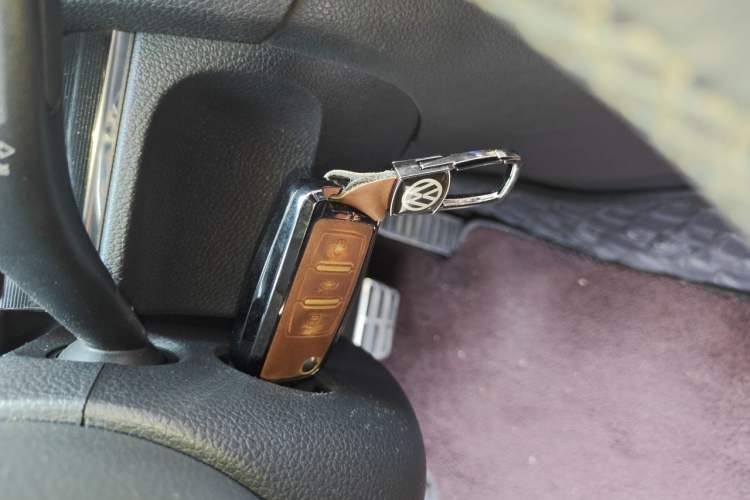 Used Volkswagen Golf 2012 1.4TSI Luxury Convertible Edition Vehicle Key