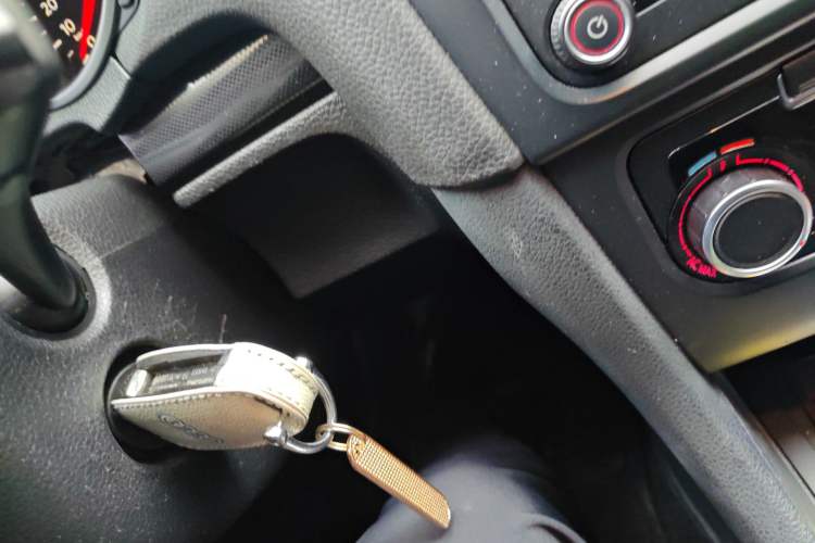 Used Volkswagen Golf 2012 1.6L Automatic Comfort Model Vehicle Key