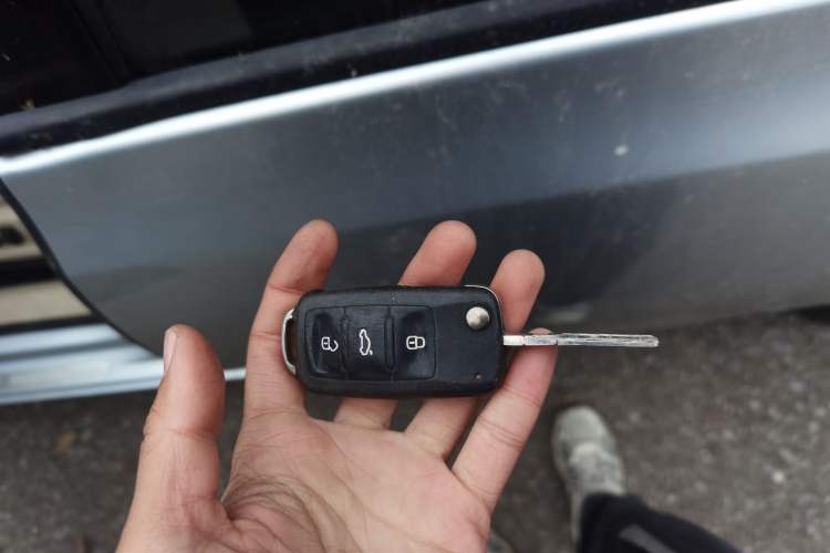 Used Volkswagen Golf 2012 1.4TSI Automatic Luxury Edition Vehicle Key