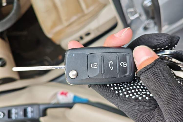 Used Volkswagen Golf 2012 1.4TSI Automatic Luxury Edition Vehicle Key