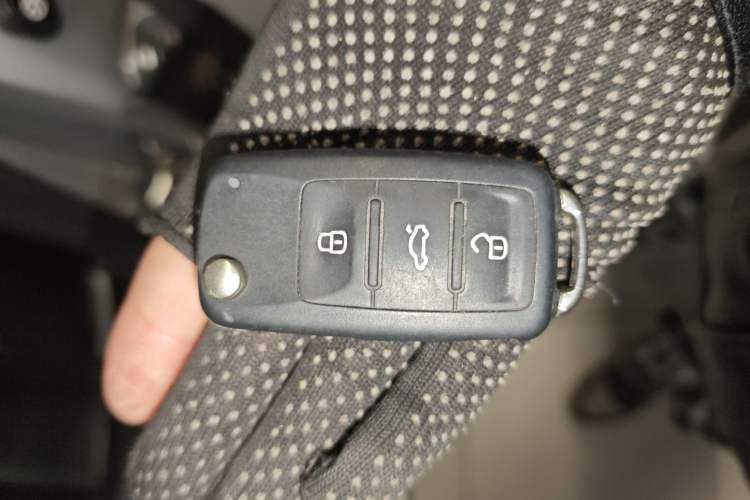 Used Volkswagen Golf 2012 1.6L Automatic Comfort Model Vehicle Key