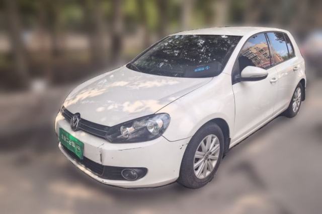 Ojetý Volkswagen Golf 2012 1.6L Automatic Fashion Model