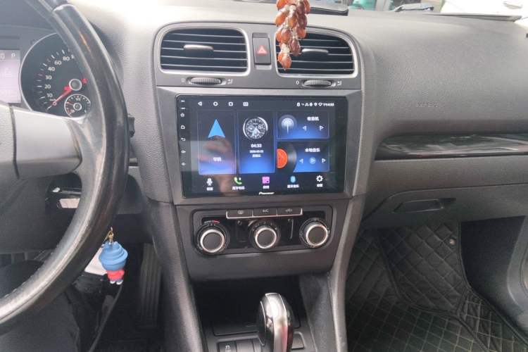 Used Volkswagen Golf 2012 1.6L Automatic Comfort Model Audio And AC Panel