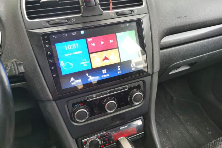 Used Volkswagen Golf 2012 1.4 TSI Automatic Comfort Edition Audio And AC Panel