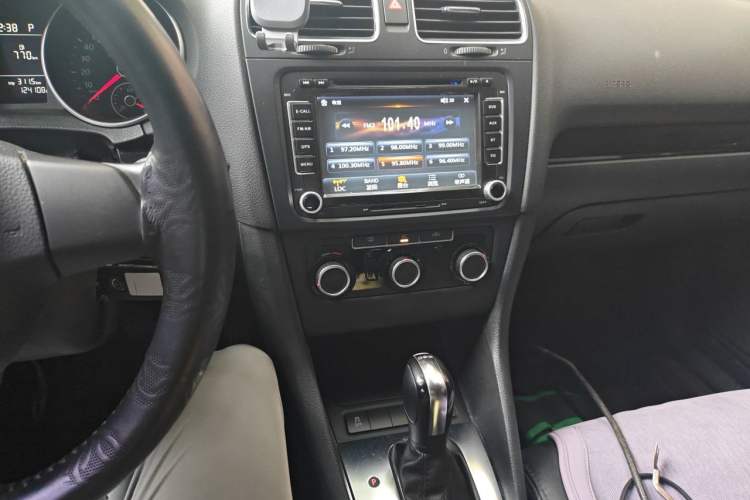 Used Volkswagen Golf 2012 1.4 TSI Automatic Comfort Edition Audio And AC Panel