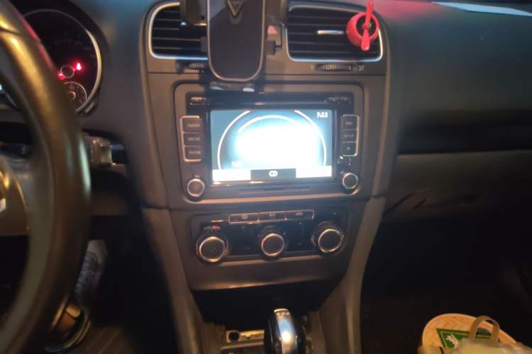 Used Volkswagen Golf 2012 1.4 TSI Automatic Comfort Edition Audio And AC Panel