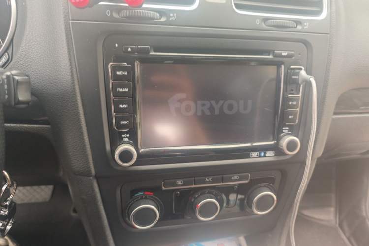 Used Volkswagen Golf 2012 1.6L Automatic Comfort Model Audio And AC Panel