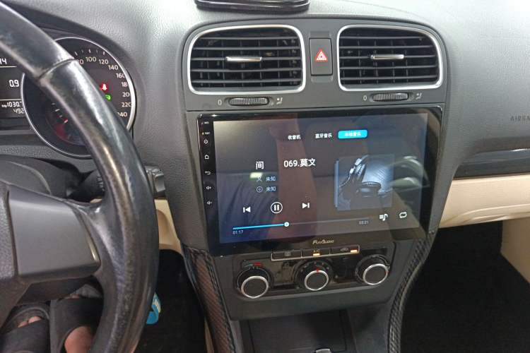 Used Volkswagen Golf 2012 1.4 TSI Automatic Comfort Edition Audio And AC Panel