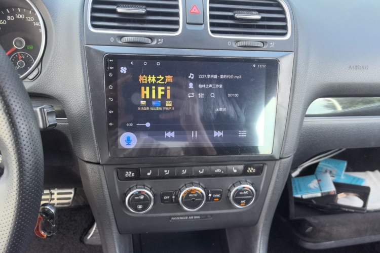 Used Volkswagen Golf 2012 1.4TSI Comfort Convertible Edition Audio And AC Panel