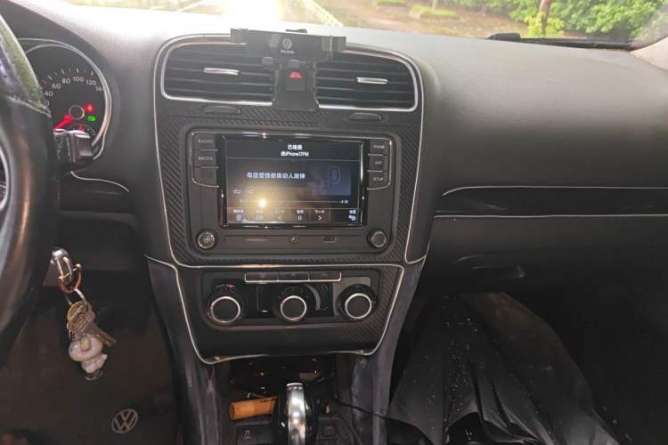 Used Volkswagen Golf 2012 1.4 TSI BlueMotion Edition Audio And AC Panel