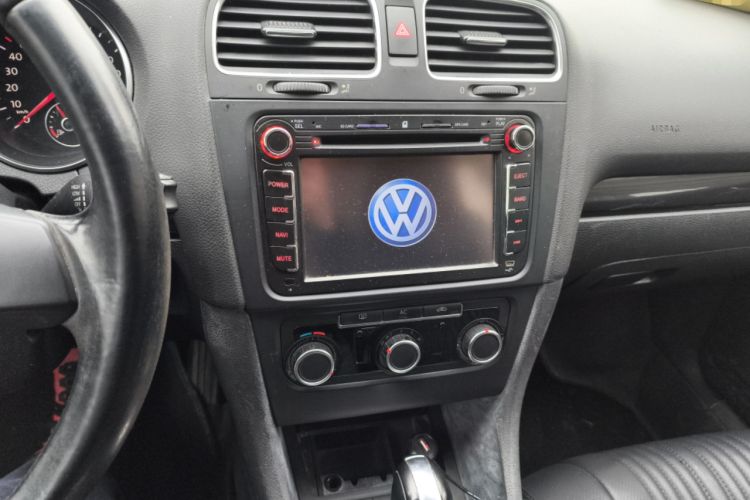 Used Volkswagen Golf 2012 1.6L Automatic Comfort Model Audio And AC Panel