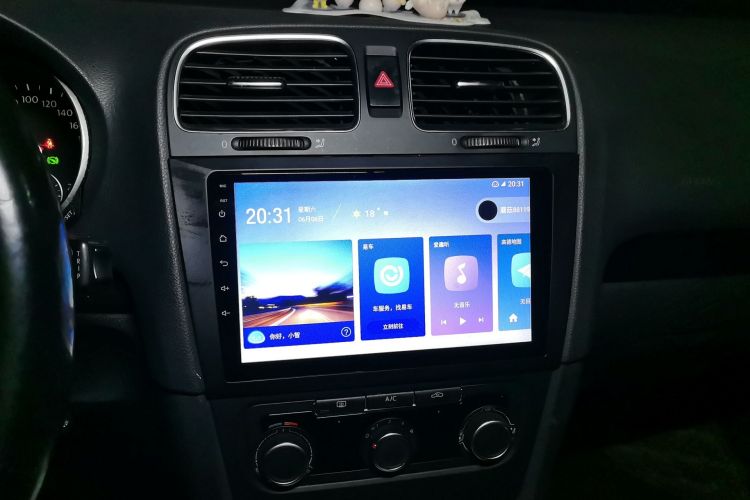 Used Volkswagen Golf 2012 1.6L Automatic Comfort Model Audio And AC Panel
