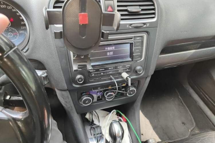 Used Volkswagen Golf 2012 1.4 TSI Automatic Comfort Edition Audio And AC Panel