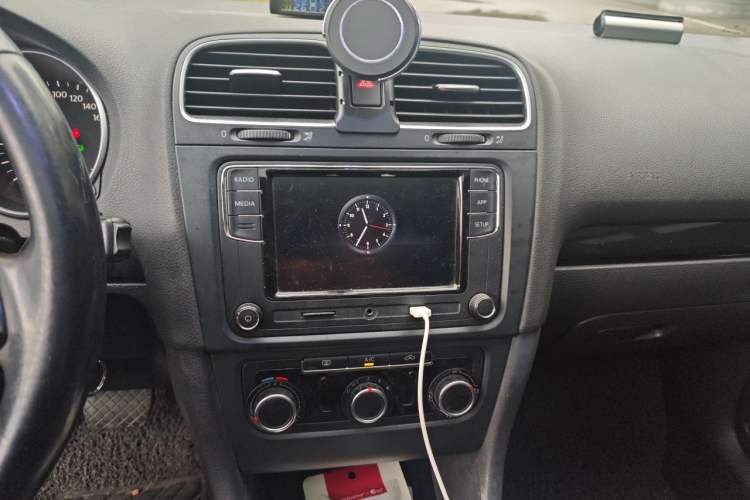 Used Volkswagen Golf 2012 1.4 TSI Automatic Comfort Edition Audio And AC Panel