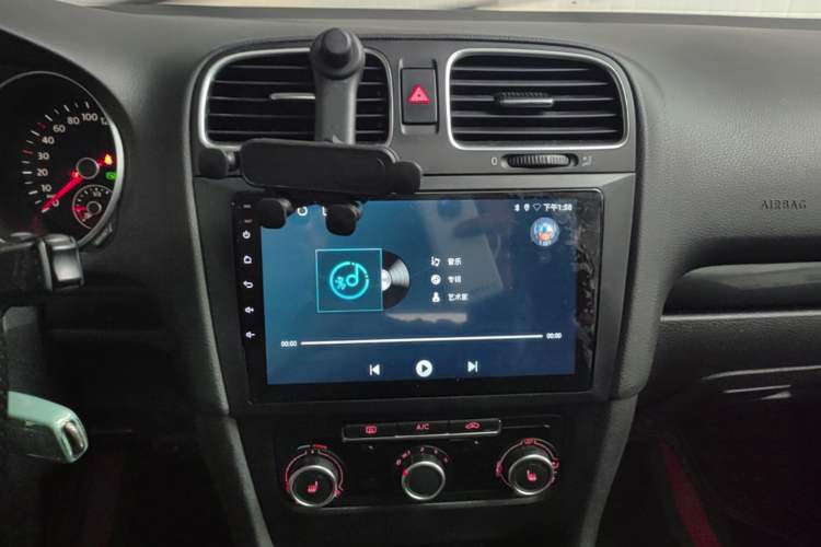 Used Volkswagen Golf 2012 1.4 TSI Automatic Comfort Edition Audio And AC Panel