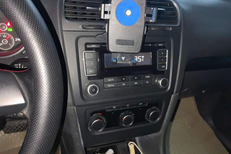 Used Volkswagen Golf 2012 1.4 TSI Automatic Comfort Edition Audio And AC Panel