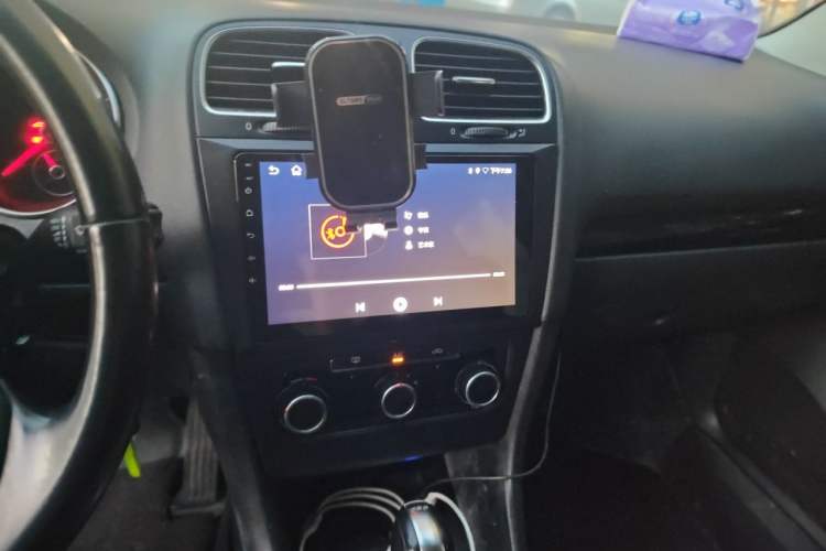 Used Volkswagen Golf 2012 1.4 TSI Automatic Comfort Edition Audio And AC Panel