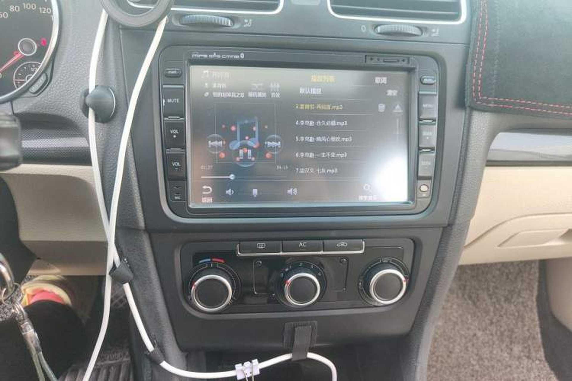 Used Volkswagen Golf 2012 1.4 TSI Manual Comfort Edition Audio And AC Panel