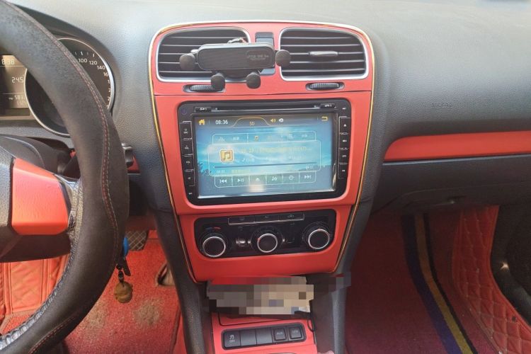 Used Volkswagen Golf 2012 1.6 Manual Comfort Edition Audio And AC Panel