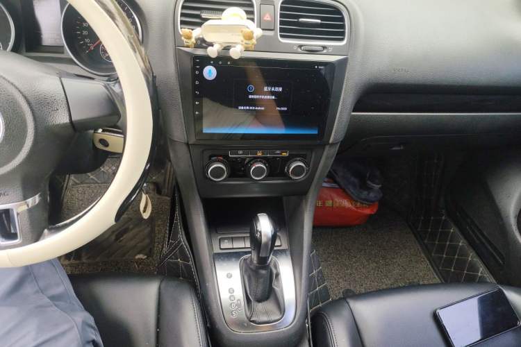 Used Volkswagen Golf 2012 1.6L Automatic Comfort Model Audio And AC Panel