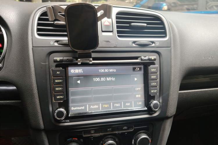 Used Volkswagen Golf 2012 1.6L Automatic Comfort Model Audio And AC Panel
