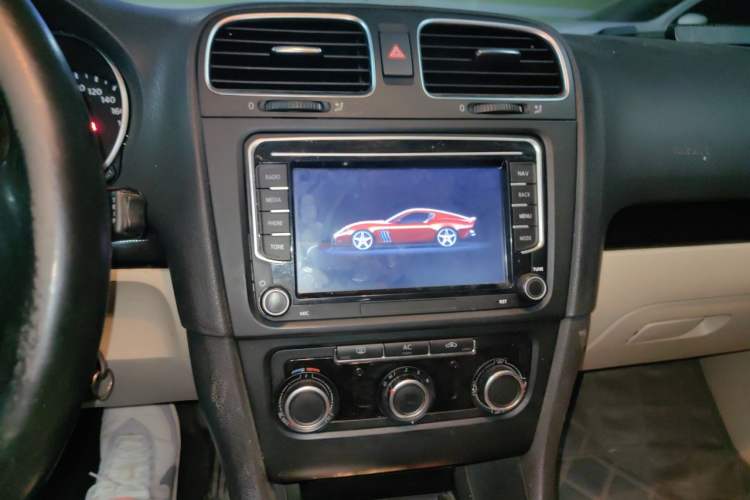 Used Volkswagen Golf 2012 1.4 TSI Automatic Comfort Edition Audio And AC Panel