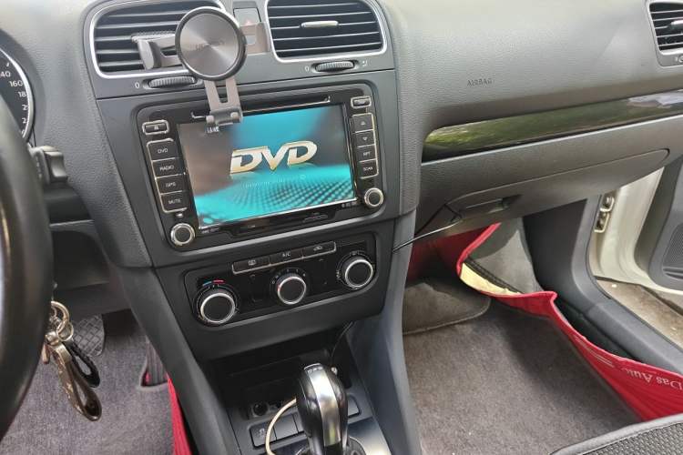 Used Volkswagen Golf 2012 1.4 TSI Automatic Comfort Edition Audio And AC Panel