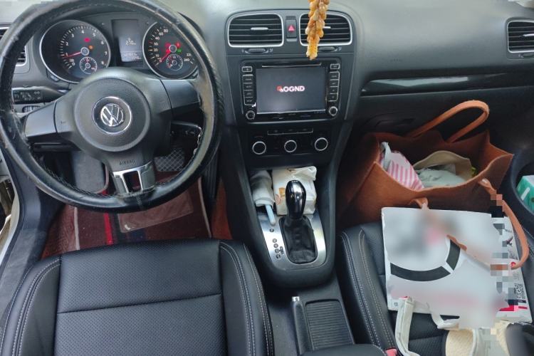 Used Volkswagen Golf 2012 1.4 TSI Automatic Comfort Edition Center Console