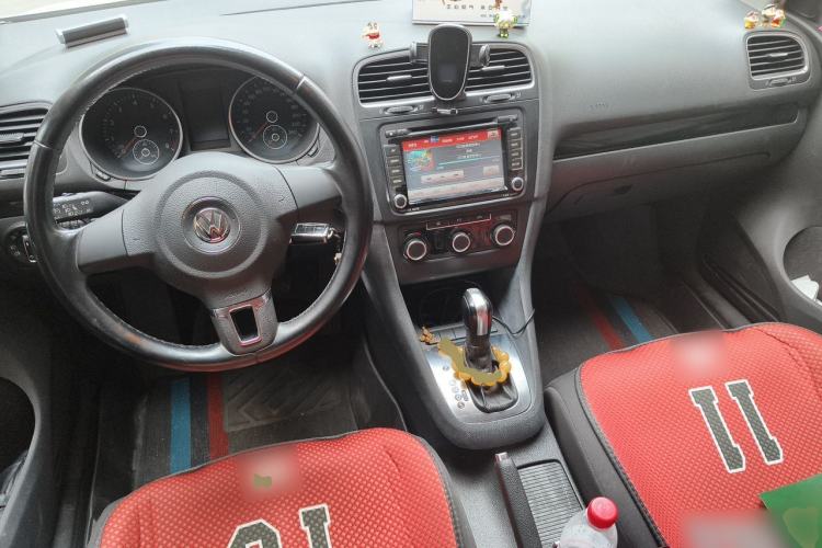 Used Volkswagen Golf 2012 1.4 TSI Automatic Comfort Edition Center Console