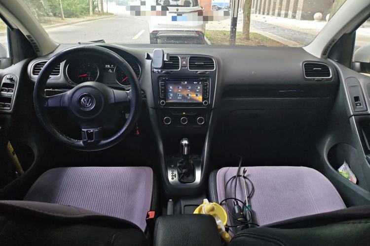 Used Volkswagen Golf 2012 1.4 TSI Automatic Comfort Edition Center Console