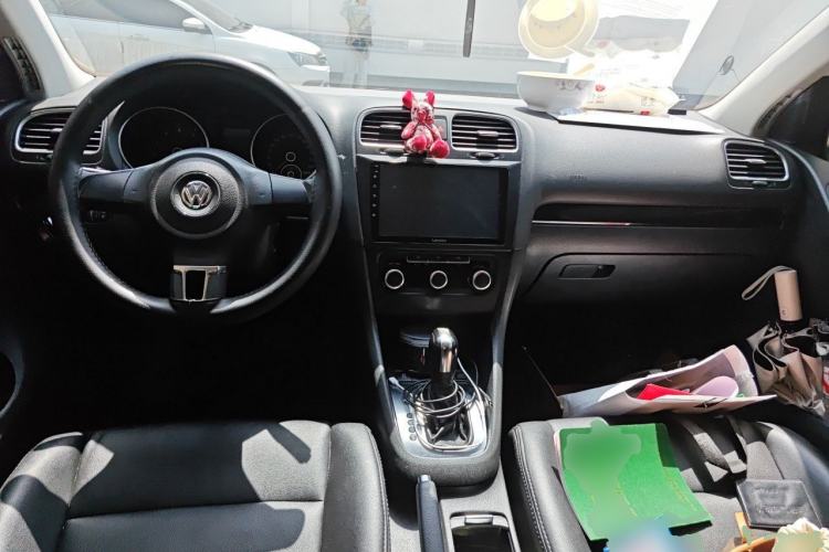 Used Volkswagen Golf 2012 1.4 TSI Automatic Comfort Edition Center Console
