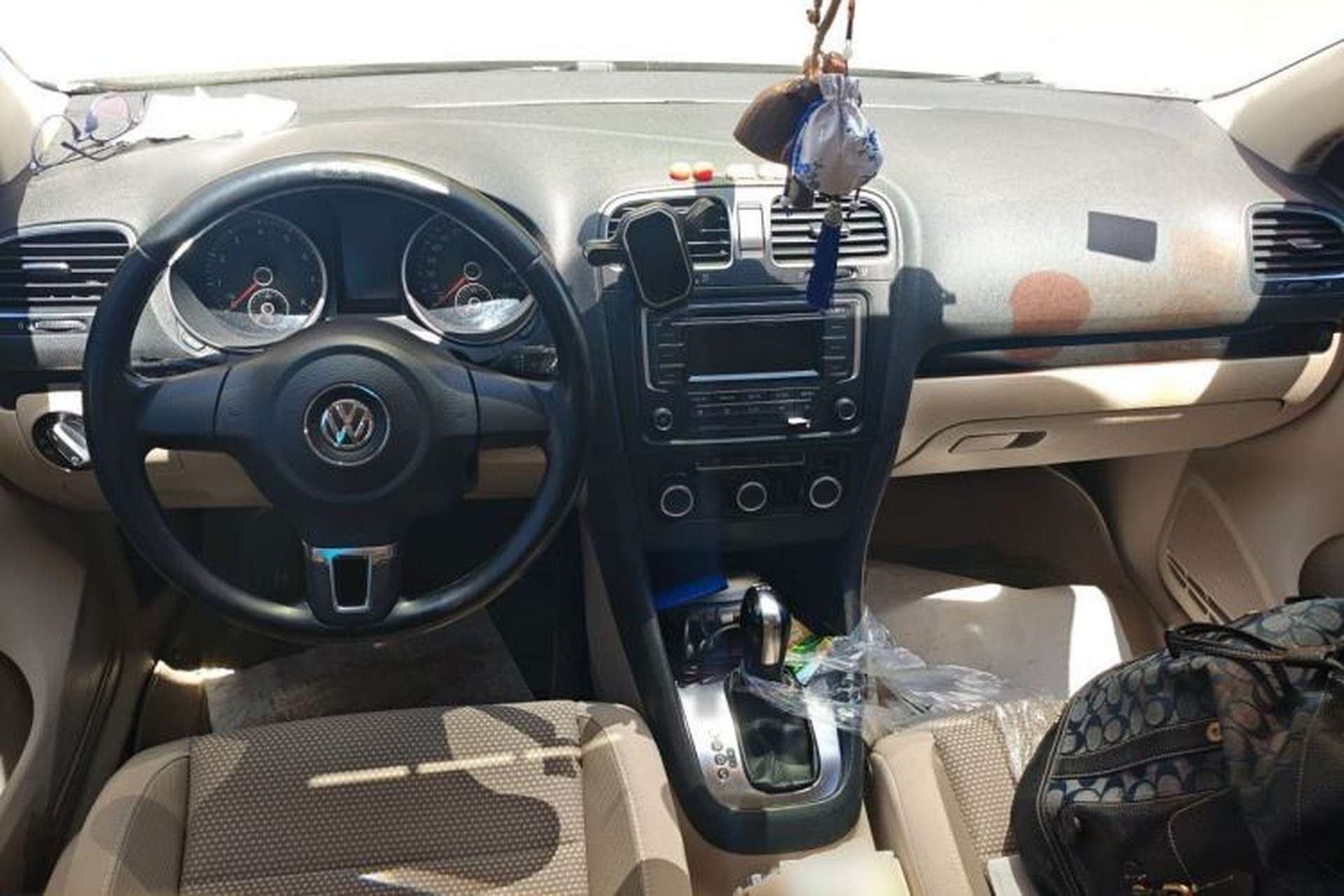 Used Volkswagen Golf 2012 1.4 TSI Automatic Comfort Edition Center Console