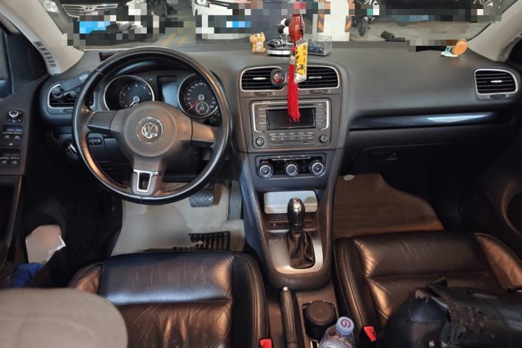 Used Volkswagen Golf 2012 1.4 TSI Automatic Comfort Edition Center Console