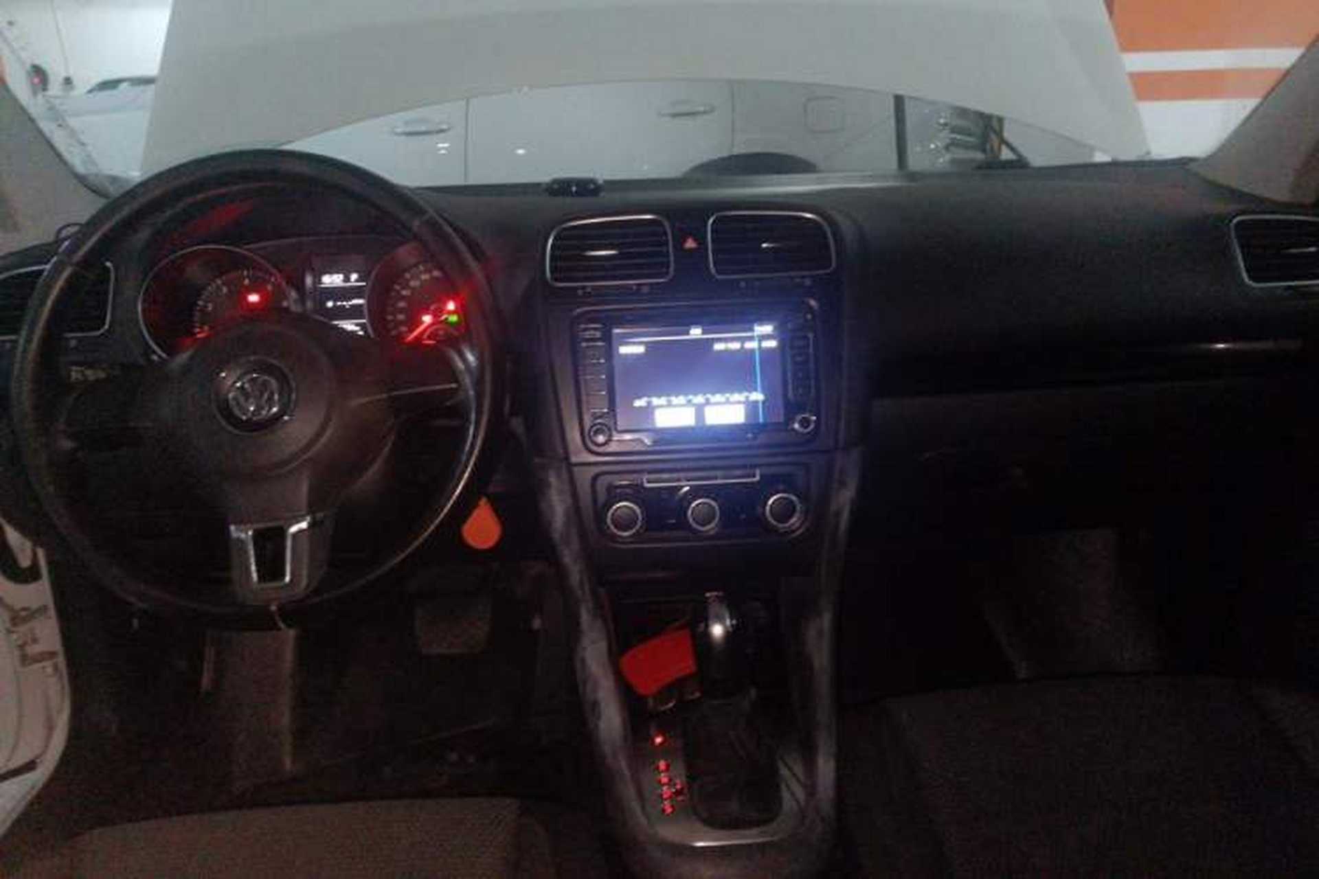Used Volkswagen Golf 2012 1.4 TSI Automatic Comfort Edition Center Console