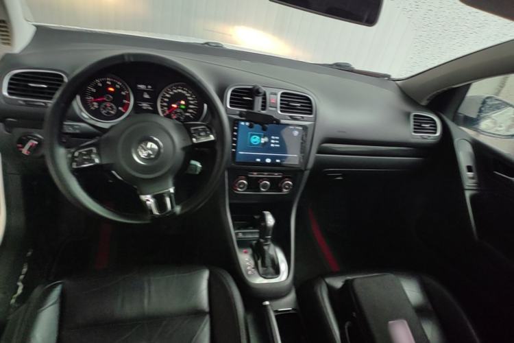 Used Volkswagen Golf 2012 1.4 TSI Automatic Comfort Edition Center Console