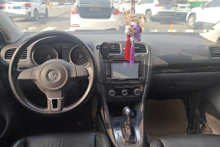 Used Volkswagen Golf 2012 1.4 TSI Automatic Comfort Edition Center Console