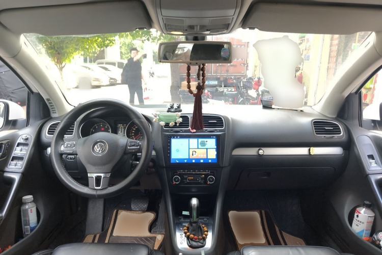 Used Volkswagen Golf 2012 1.4TSI Automatic Luxury Edition Center Console
