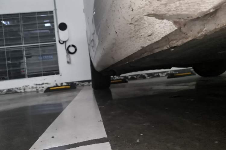Used Volkswagen Golf 2012 1.6L Automatic Comfort Model Chassis Front Right