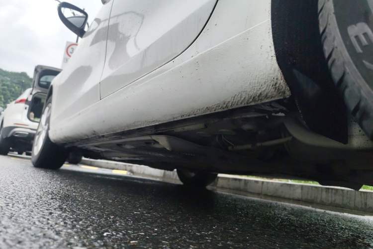 Used Volkswagen Golf 2012 1.6L Automatic Comfort Model Chassis Rear Left