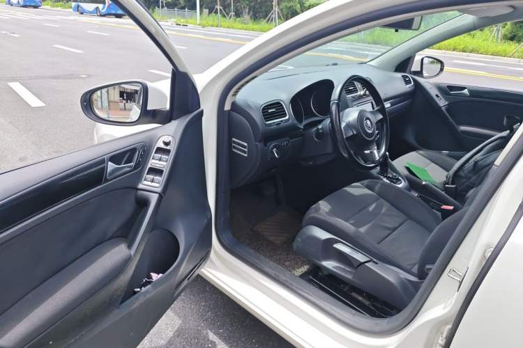 Used Volkswagen Golf 2012 1.4 TSI Automatic Comfort Edition Driver Seat