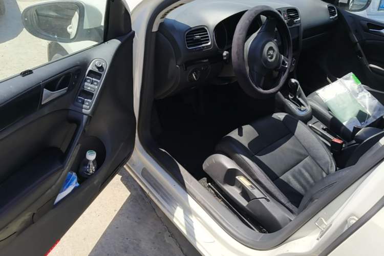 Used Volkswagen Golf 2012 1.4 TSI Automatic Comfort Edition Driver Seat