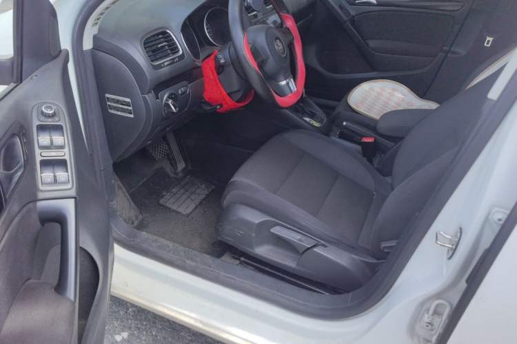 Used Volkswagen Golf 2012 1.6L Automatic Comfort Model Driver Seat
