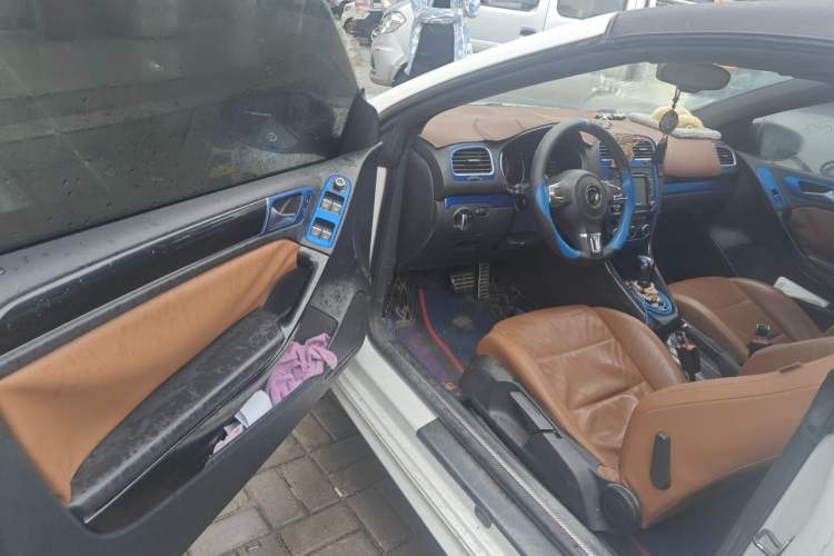 Used Volkswagen Golf 2012 1.4TSI Comfort Convertible Edition Driver Seat