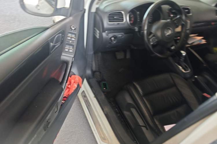 Used Volkswagen Golf 2012 1.4 TSI Automatic Comfort Edition Driver Seat