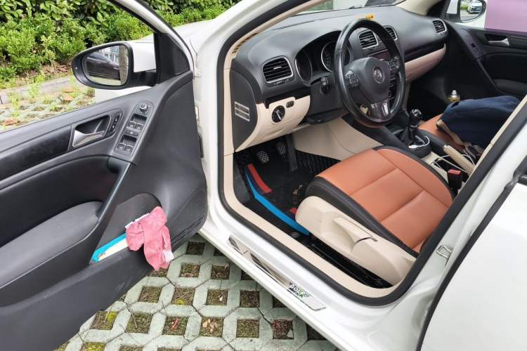 Used Volkswagen Golf 2012 1.4 TSI Manual Comfort Edition Driver Seat