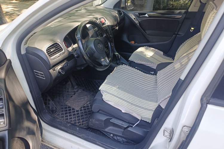 Used Volkswagen Golf 2012 1.6L Automatic Comfort Model Driver Seat